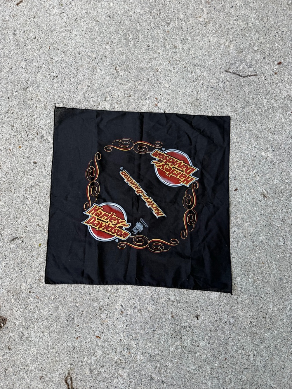 Vintage 1970-1980s Harley Davidson 3D emblem black bandanna amazing condition